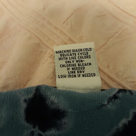 ARTSY OSO NEON TIE-DYE RAYON TEE,  XL - Picture 4 of 5